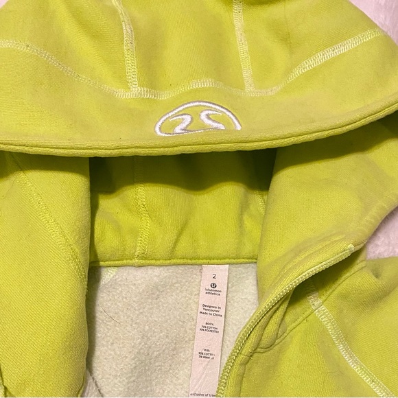 Bright yellow Lululemon zip up, size 2US, great condition - Picture 7 of 7